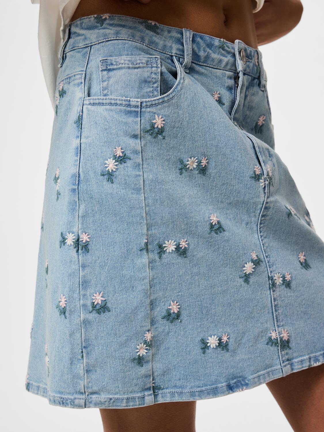 PCFLORA Short Skirt - Light Blue Denim - VERO MODA & VILA Bergvik